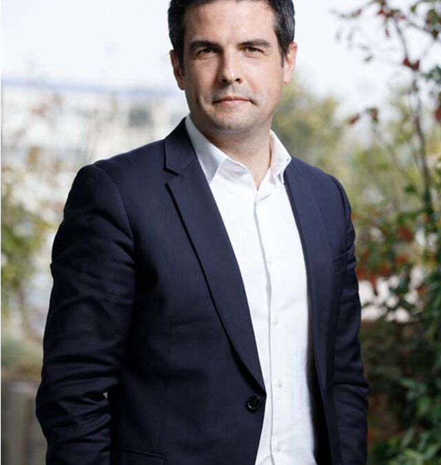 Au micro d’Erick Cala pour « Immoweek », Maël Aoustin, directeur général et président du conseil d’administration d’UXCO Group.
